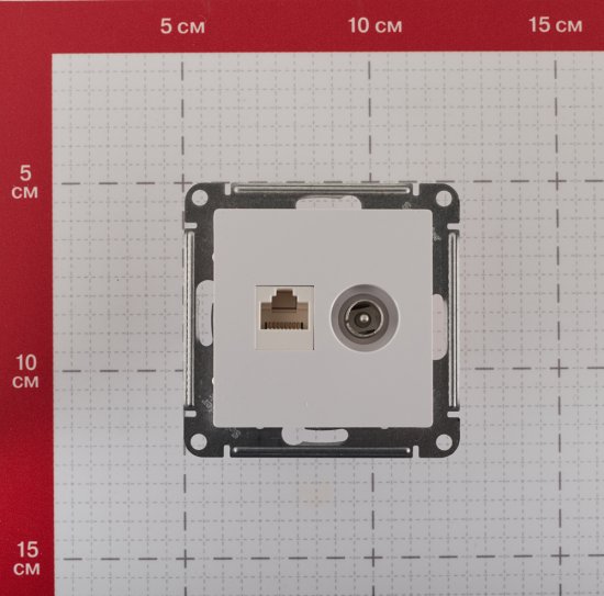 Розетка телевизионная/ компьютерная Systeme Electric AtlasDesign встраиваемая белая TV/ RJ45 (ATN000189)