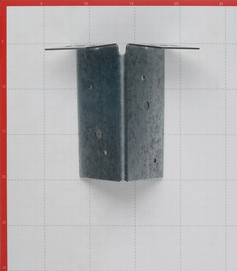 Опора столба универсальная оцинкованная 145х65х50х2 мм