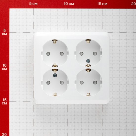 Розетка Systeme Electric Этюд накладная белая со шторками (PA16-208B)