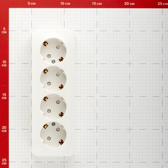 Розетка Systeme Electric Blanca накладная молочная со шторками (BLNRA011412)