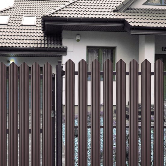 Евроштакетник односторонний М-образный 0,4 мм 100х2000 мм коричневый RAL 8017 фигурный срез