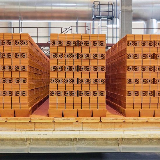 Кирпич рядовой ЛСР (НКЗ) поризованный М150/175 250х120х140 мм 2,1NF