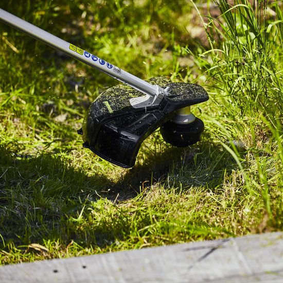 Триммер аккумуляторный Greenworks 40V GD40BCBK4 40 В Li-Ion 4 Ач 1 АКБ и ЗУ (2105707UB)