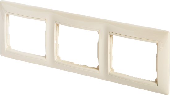 Рамка для розеток и выключателей Legrand Valena 3 поста цвет слоновая кость