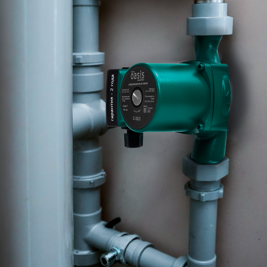 Циркуляционный насос Oasis 32/2 180 мм с гайками 1 1/4