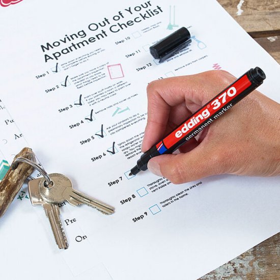 Маркер перманентный Edding 370 черный грифель 1 мм