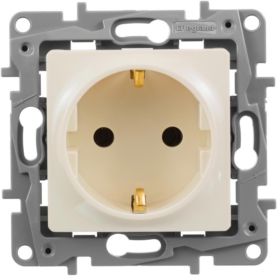 Розетка с заземлением - Legrand Etika - без шторок 16А 250В винтовые зажимы - слоновая кость