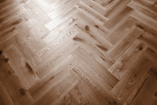 Лак паркетный Luxens полуматовый цвет орех 0.75 л