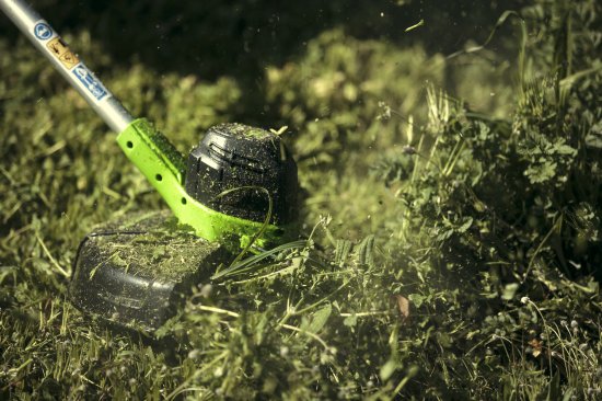 Триммер аккумуляторный GreenWorks G40LTK2 40 В 1x2 Ач АКБ и ЗУ входит в комплект