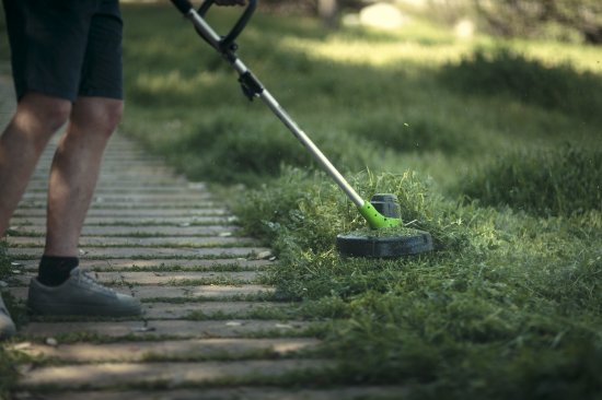 Триммер аккумуляторный GreenWorks G40LTK2 40 В 1x2 Ач АКБ и ЗУ входит в комплект