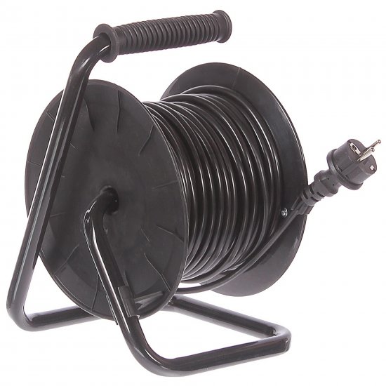 Удлинитель на катушке Защита Про 4 розетки с заземлением 3x1 мм 30 м цвет черный/красный