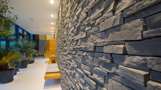 Лак по камню Aquastrong износостойкий матовый прозрачный 1.0 кг