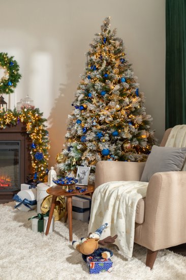 Ель новогодняя искусственная «Заснеженная с шишками» 210 см