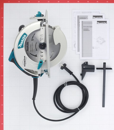 Пила дисковая электрическая Makita 5008MG 1800 Вт 210 мм