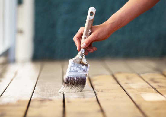 Эмаль для пола и лестниц алкидно-уретановая Luxens глянцевая цвет светло-серый 1.9 кг