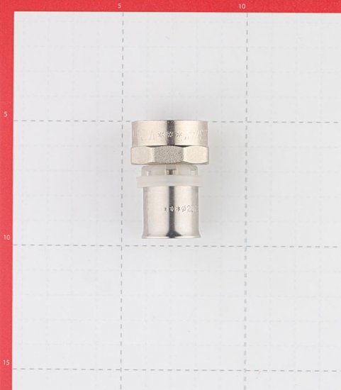 Соединитель прямой VALTEC (VTm.202.N.002005) 20(пресс) х 3/4 ВР(г)