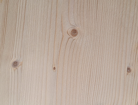 Ступень треугольная сращенная хвоя сорт АВ 40x900x900 мм