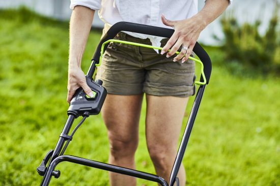 Газонокосилка аккумуляторная GreenWorks 2512607UD 48 В 41 см 2x4 Ач АКБ и ЗУ входит в комплект