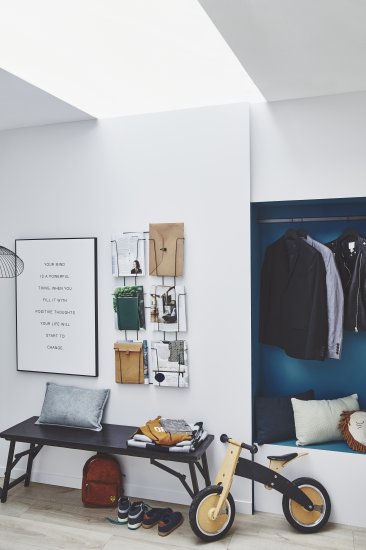 Краска для стен в коридоре Luxens моющаяся матовая белая база А 5 л