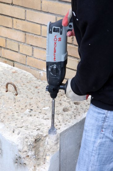 Перфоратор сетевой SDS-plus Интерскол П-30/900ЭР, 900 Вт, 3.3 Дж