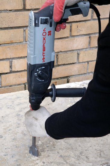 Перфоратор сетевой SDS-plus Интерскол П-30/900ЭР, 900 Вт, 3.3 Дж