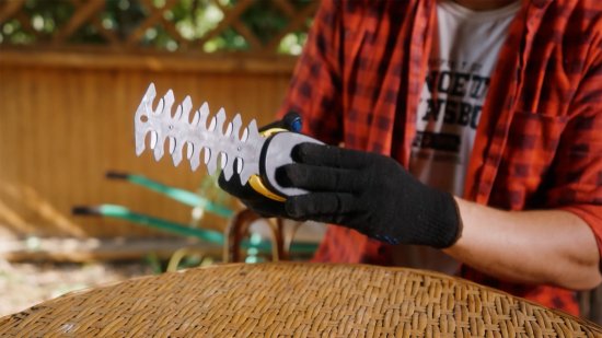 Ножницы аккумуляторные Huter GET-8L 3.6 В 1x1.5 Ач АКБ и ЗУ входит в комплект