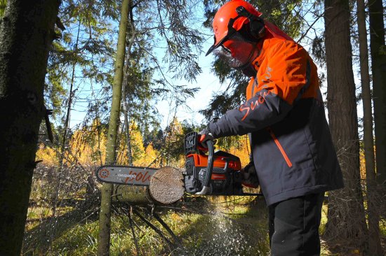 Пила бензиновая Daewoo DACS 4500 3.2 л.с. 40 см