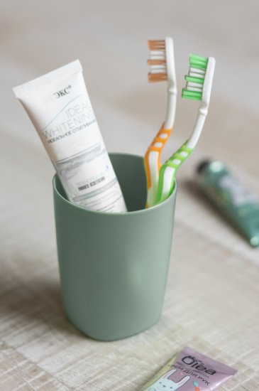 Стакан для зубных щеток Berossi Aqua LM пластик цвет зеленая миля
